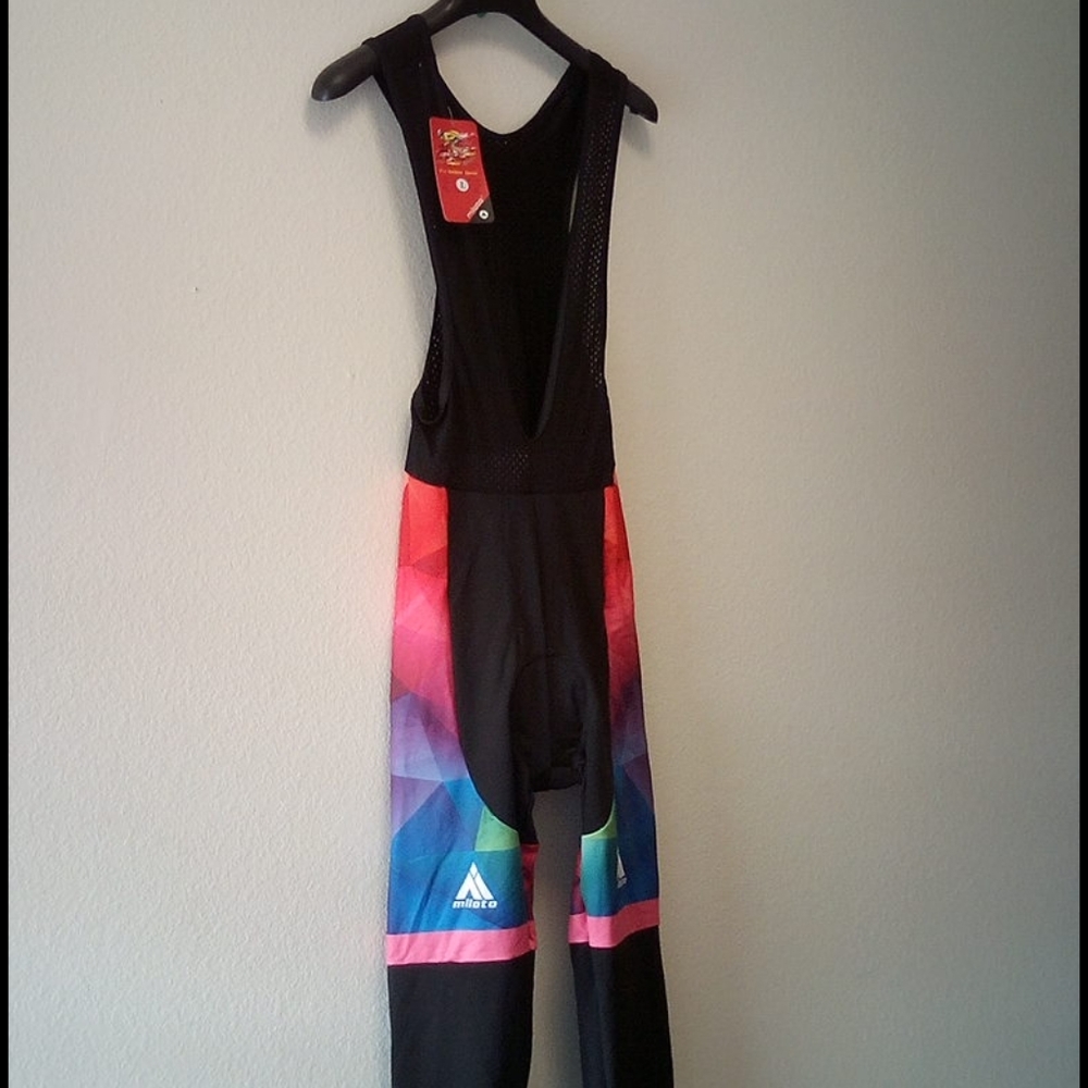Miloto Suit
